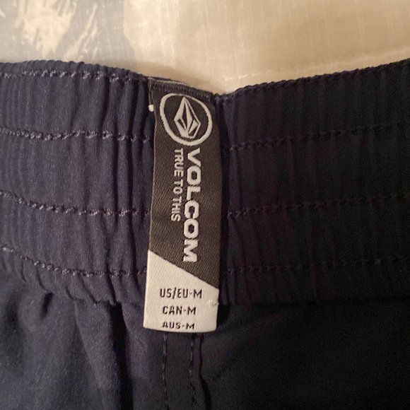 Volcom shorts bundle - Picture 3 of 6